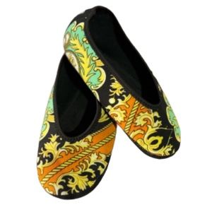 Nufoot slip on casual shoes size